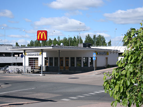Vanha bensiiniasema